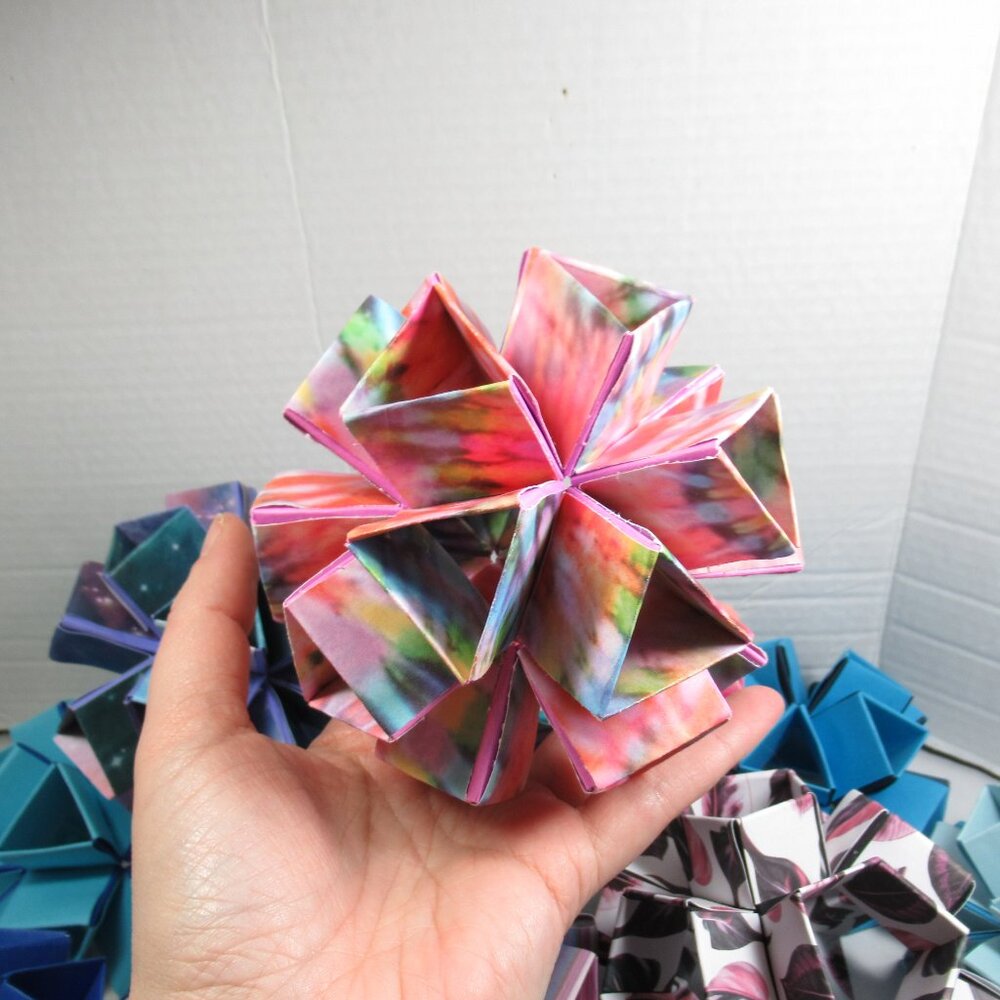 Geometric Origami - Picture 2 of 12